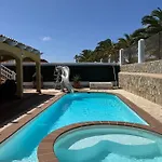 Pearetree - Gorgeous 4 Bedroom With Private Pool